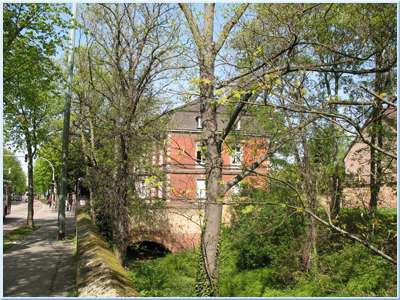 Bild: Aussenaufnahme Hausarztpraxis Dr. Rappold in Speyer